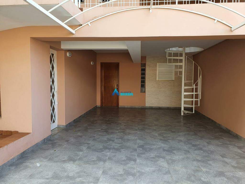 Casa à venda com 3 quartos, 207m² - Foto 3