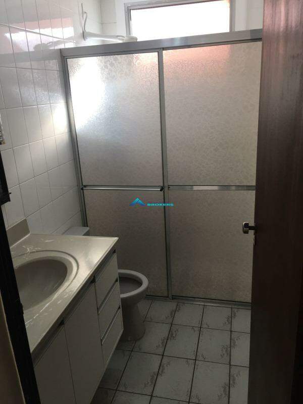 Apartamento à venda com 2 quartos, 84m² - Foto 11