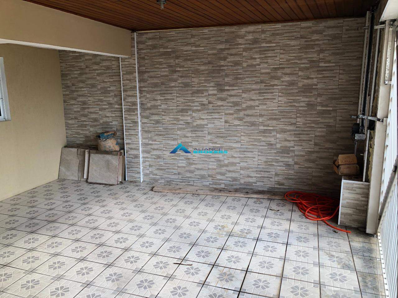 Casa à venda com 2 quartos, 120m² - Foto 2