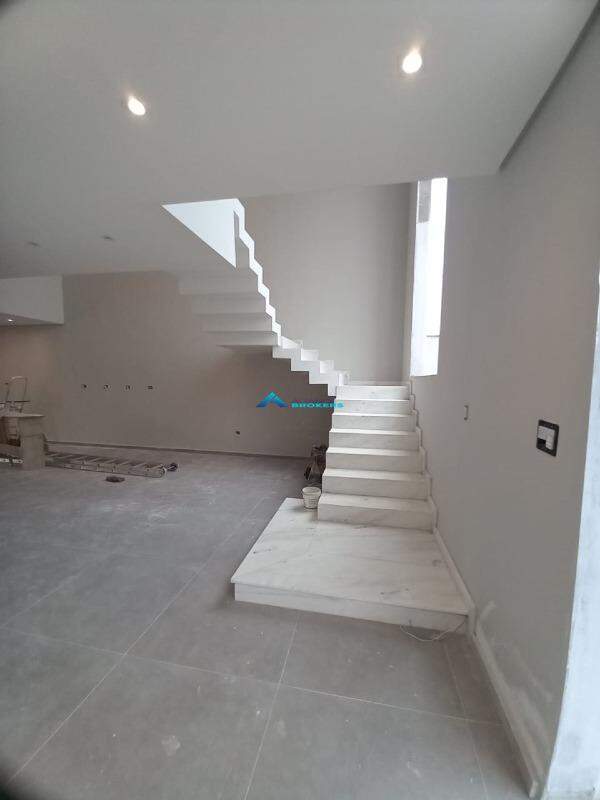 Casa à venda com 3 quartos, 253m² - Foto 13