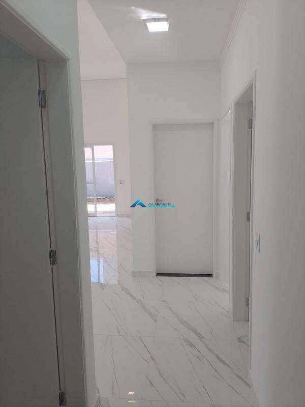 Casa à venda com 3 quartos, 135m² - Foto 13