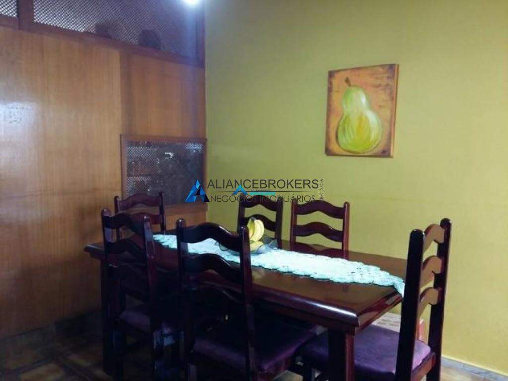 Casa à venda com 3 quartos, 278m² - Foto 7