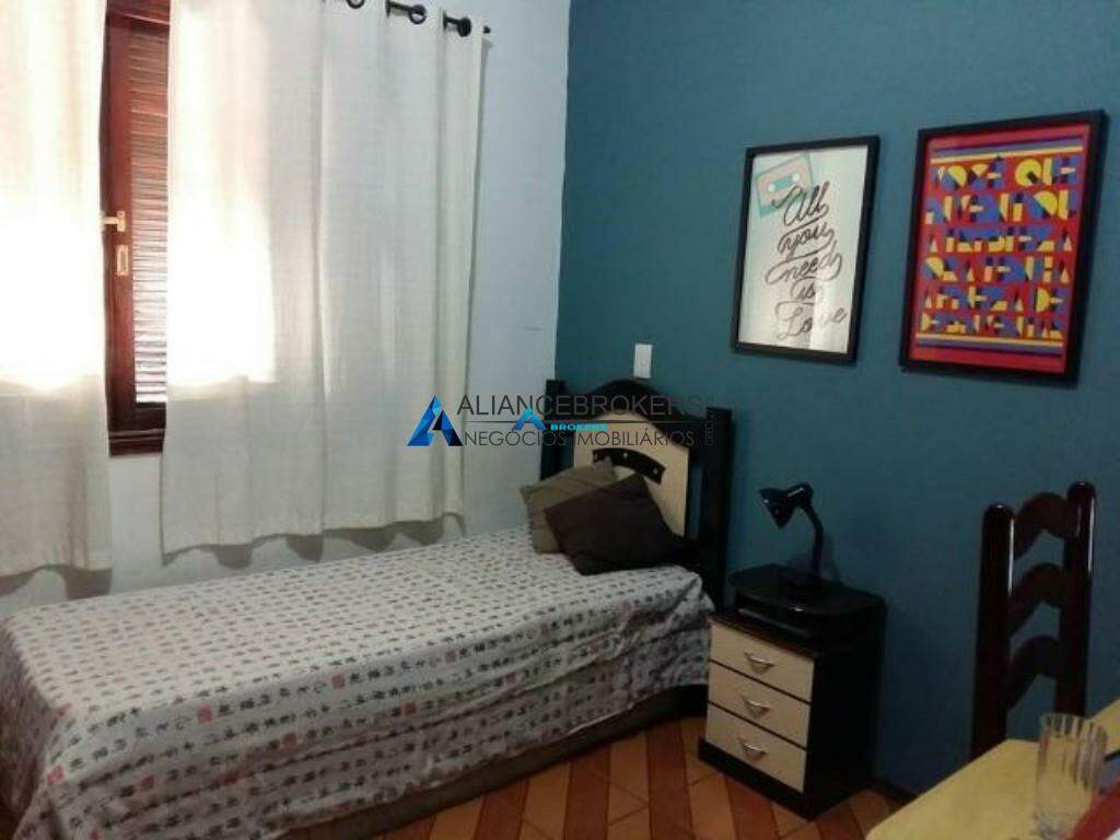 Casa à venda com 3 quartos, 278m² - Foto 14