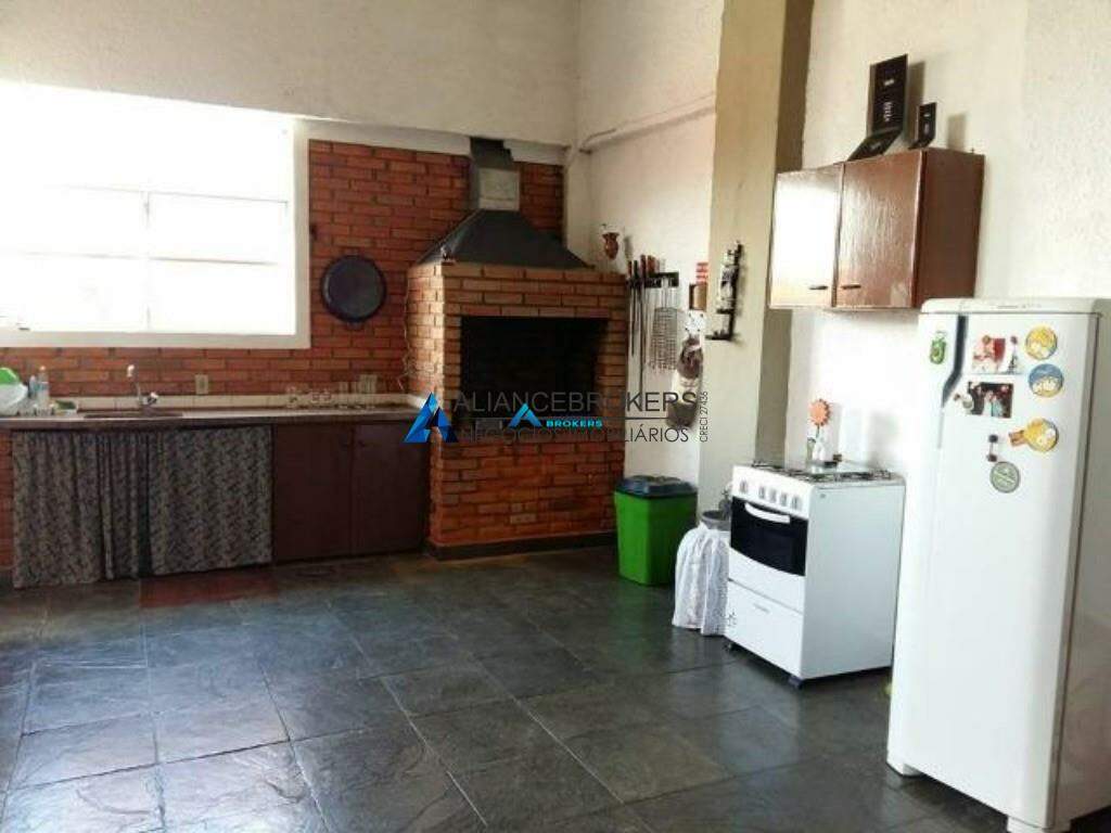 Casa à venda com 3 quartos, 278m² - Foto 18