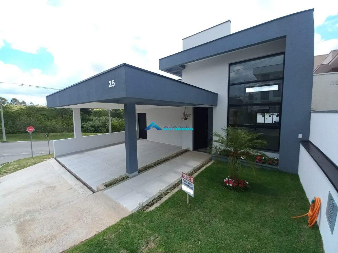 Casa de Condomínio à venda com 3 quartos, 165m² - Foto 1