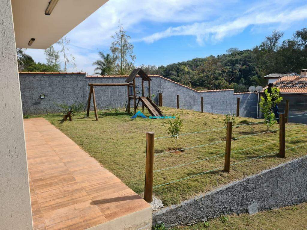 Casa à venda com 4 quartos, 300m² - Foto 16