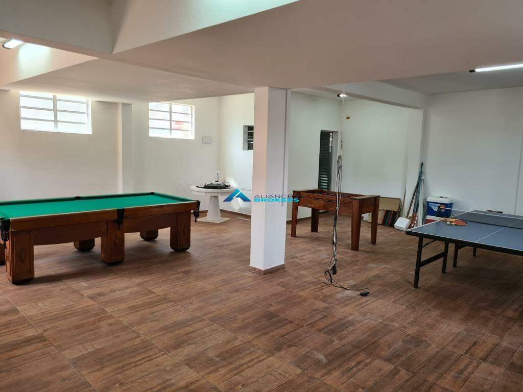 Casa à venda com 4 quartos, 300m² - Foto 15