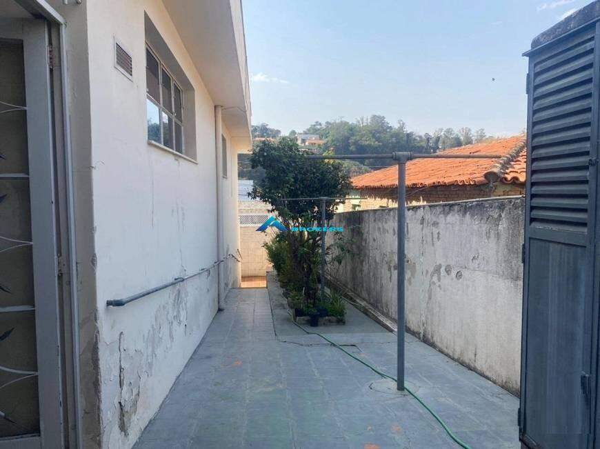 Casa à venda com 2 quartos, 208m² - Foto 9