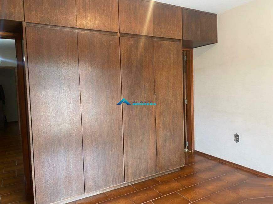 Casa à venda com 2 quartos, 208m² - Foto 17