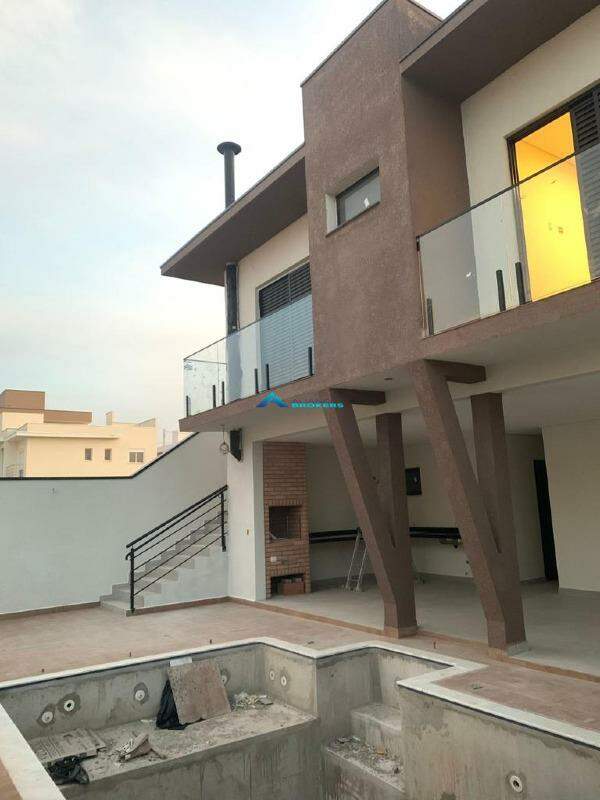 Casa à venda com 3 quartos, 131m² - Foto 13