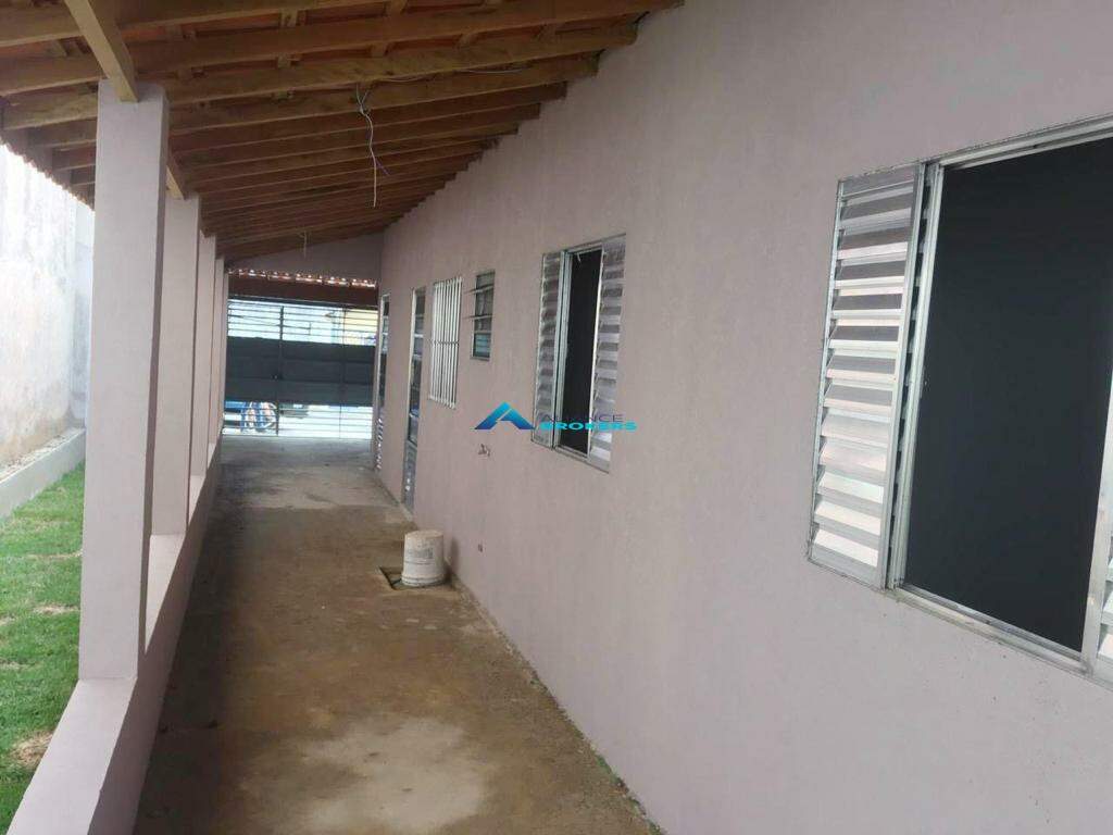 Casa à venda com 2 quartos, 121m² - Foto 10