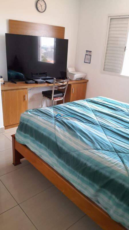 Casa à venda com 3 quartos, 250m² - Foto 18