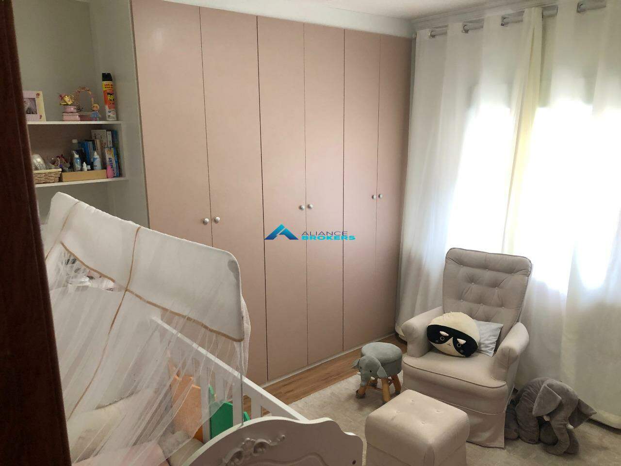 Casa à venda com 3 quartos, 210m² - Foto 10