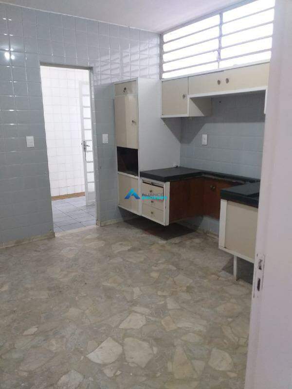 Casa à venda com 3 quartos, 279m² - Foto 19