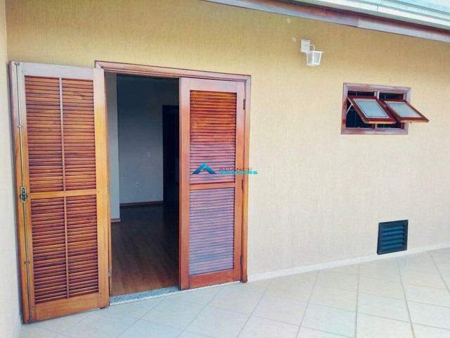 Casa à venda com 3 quartos, 200m² - Foto 8