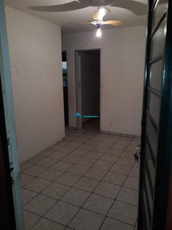 Apartamento à venda com 2 quartos, 50m² - Foto 2