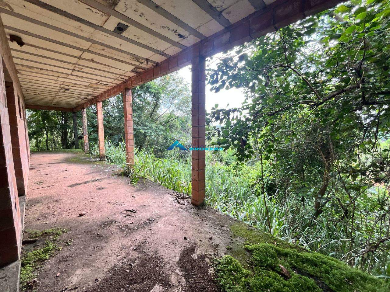 Chácara à venda com 3 quartos, 180m² - Foto 17