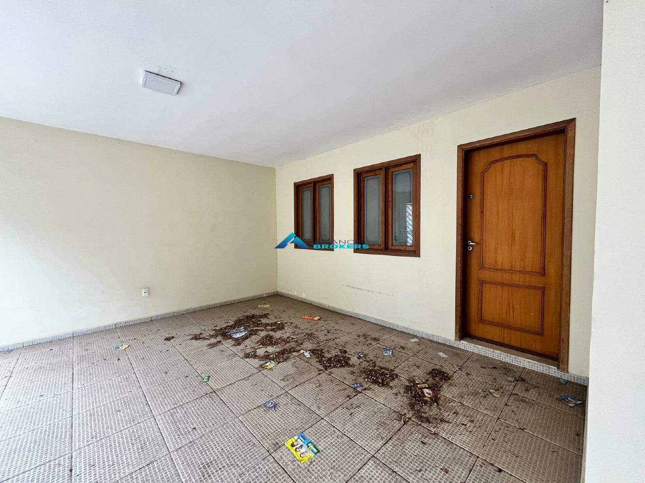 Casa para alugar com 3 quartos, 148m² - Foto 2