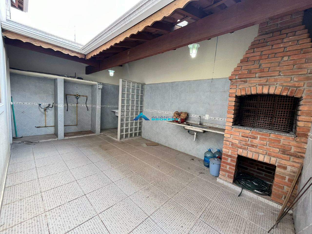 Casa para alugar com 3 quartos, 148m² - Foto 26