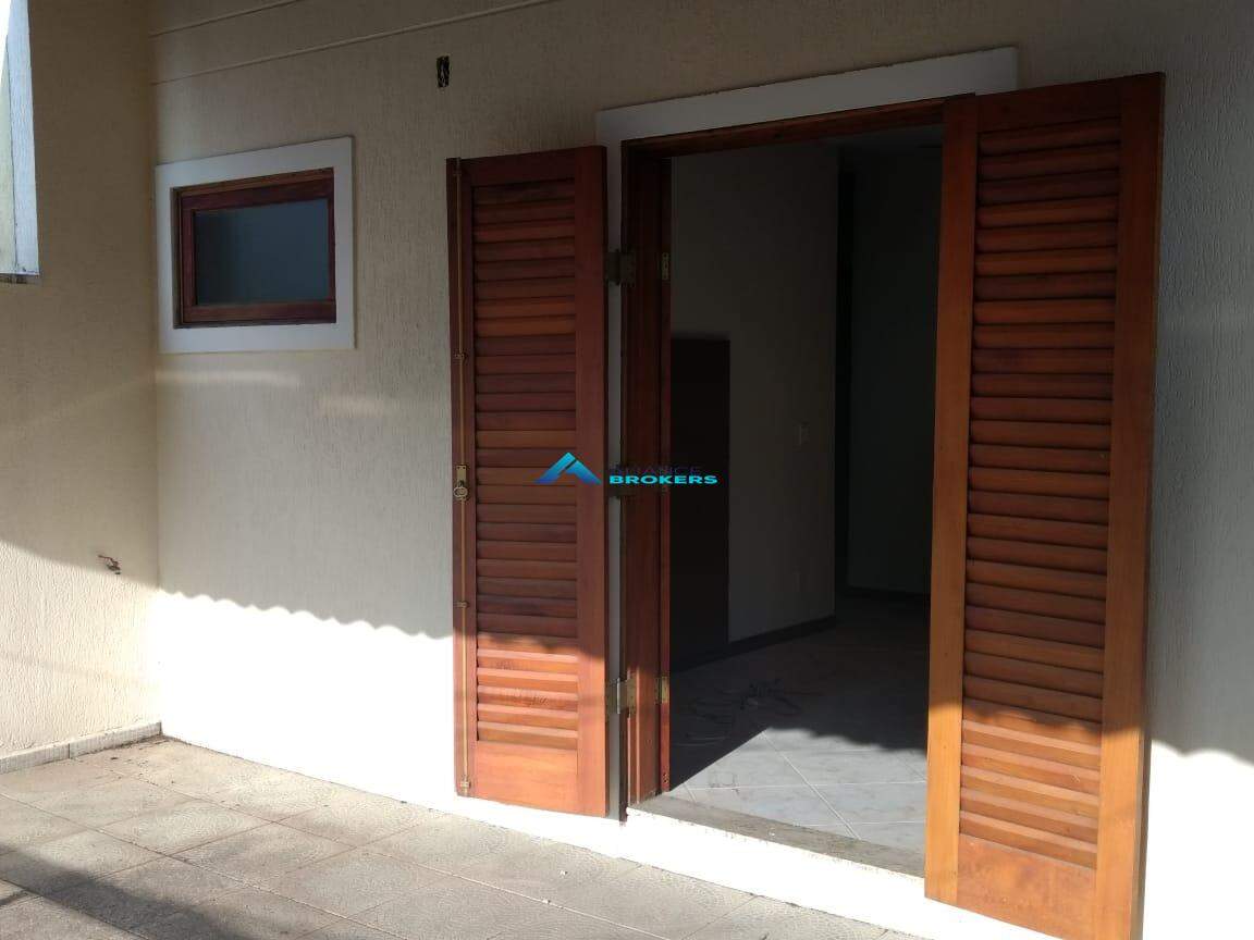 Casa para alugar com 3 quartos, 148m² - Foto 13