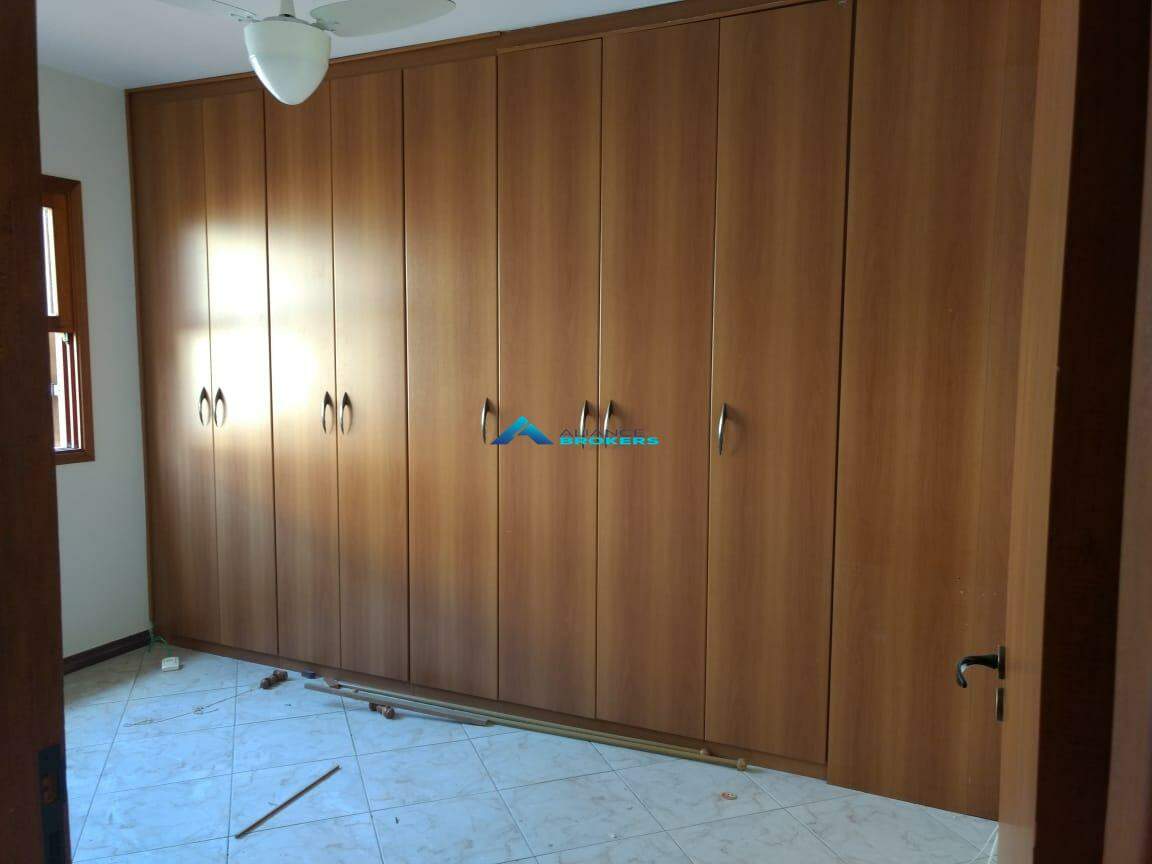 Casa para alugar com 3 quartos, 148m² - Foto 11