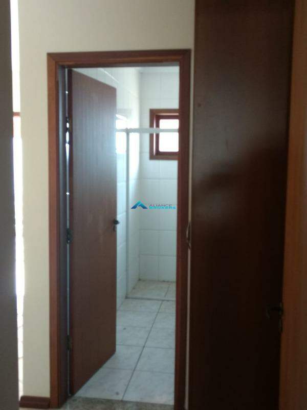 Casa para alugar com 3 quartos, 148m² - Foto 10