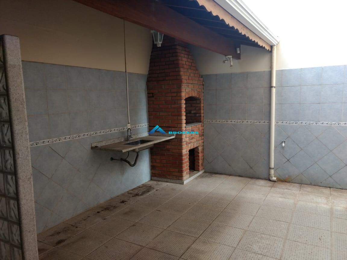 Casa para alugar com 3 quartos, 148m² - Foto 6