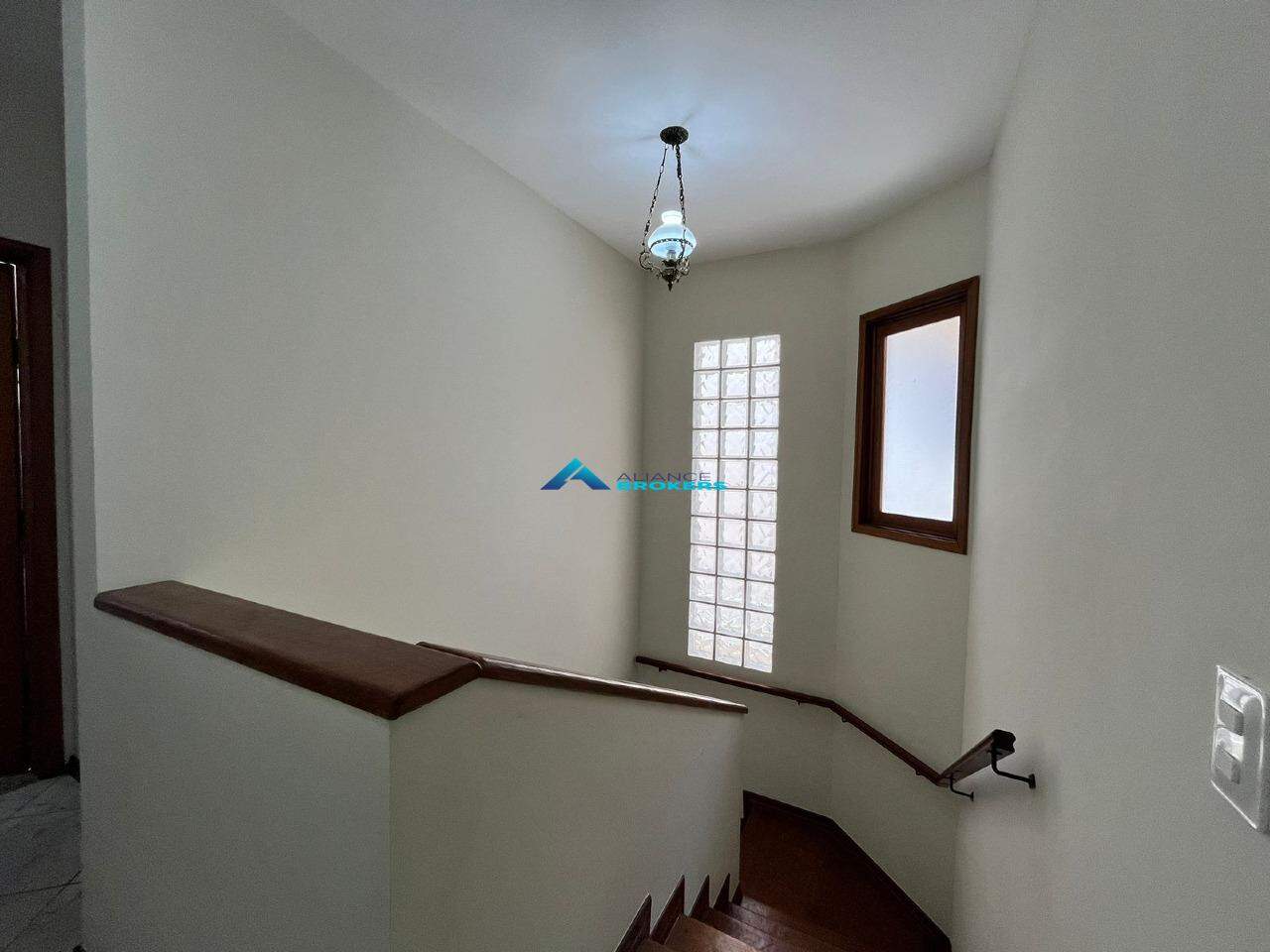 Casa para alugar com 3 quartos, 148m² - Foto 12