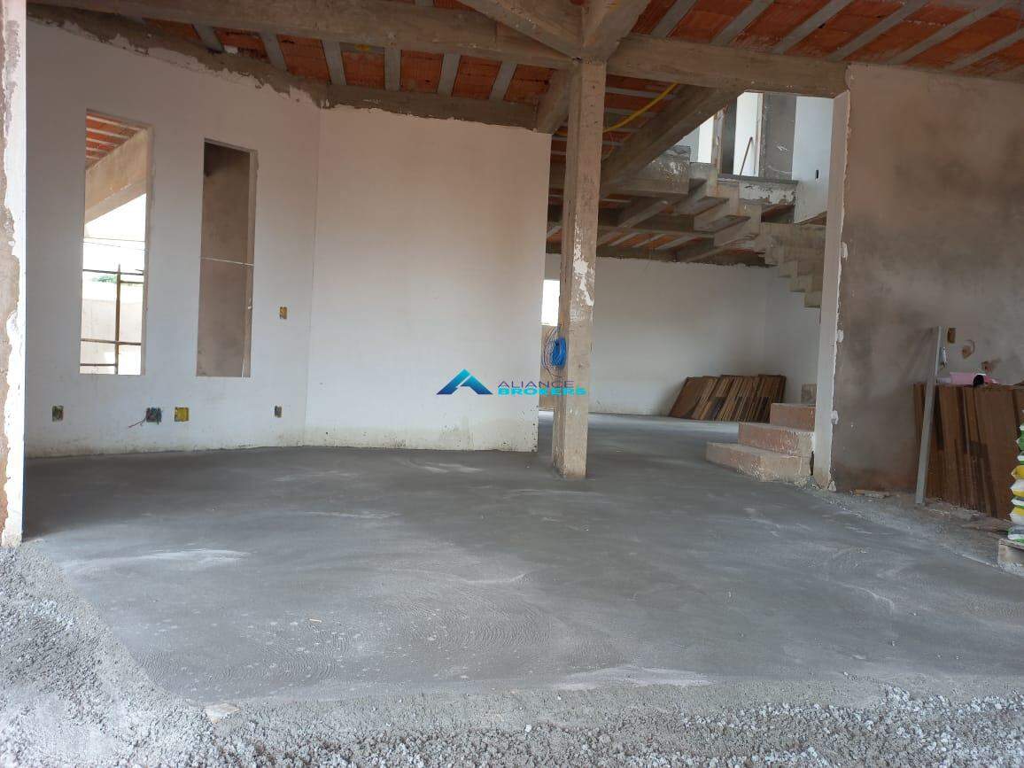 Casa à venda com 3 quartos, 638m² - Foto 10