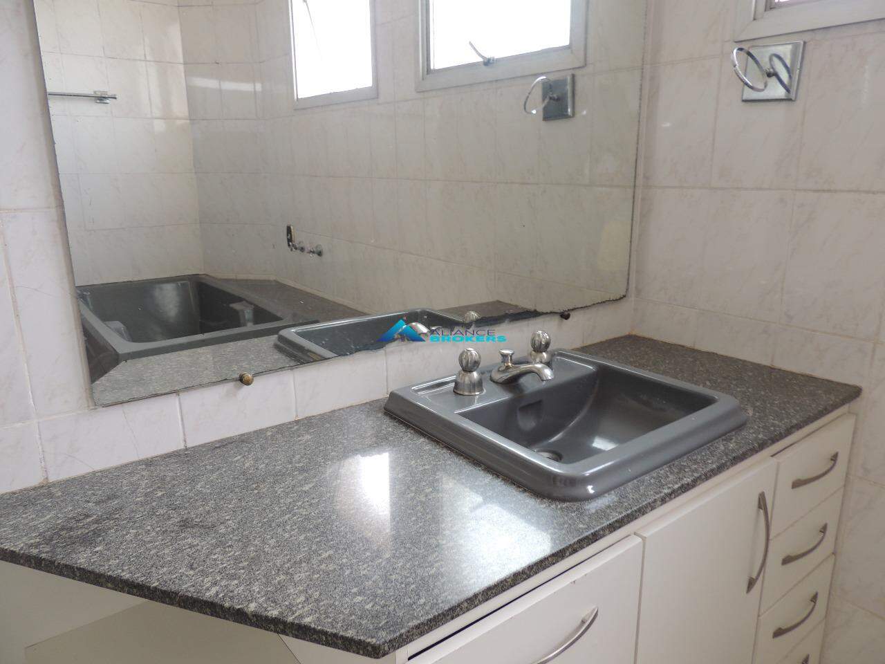 Apartamento à venda com 3 quartos, 139m² - Foto 21