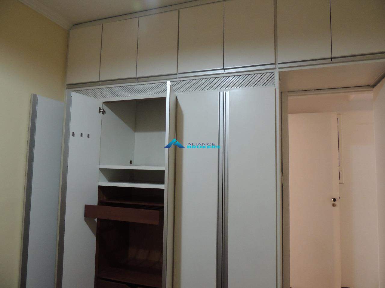 Apartamento à venda com 3 quartos, 139m² - Foto 13