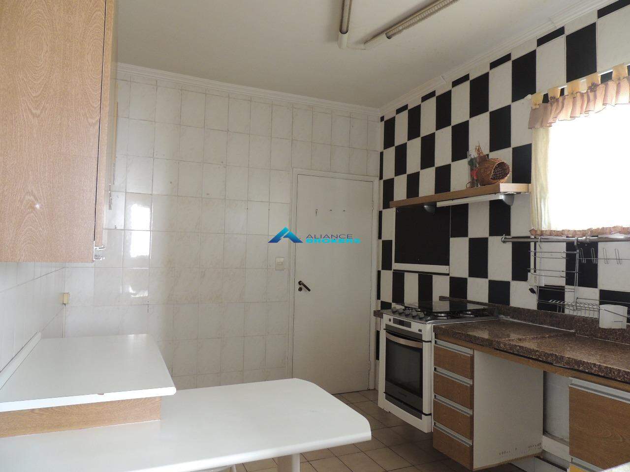 Apartamento à venda com 3 quartos, 139m² - Foto 8