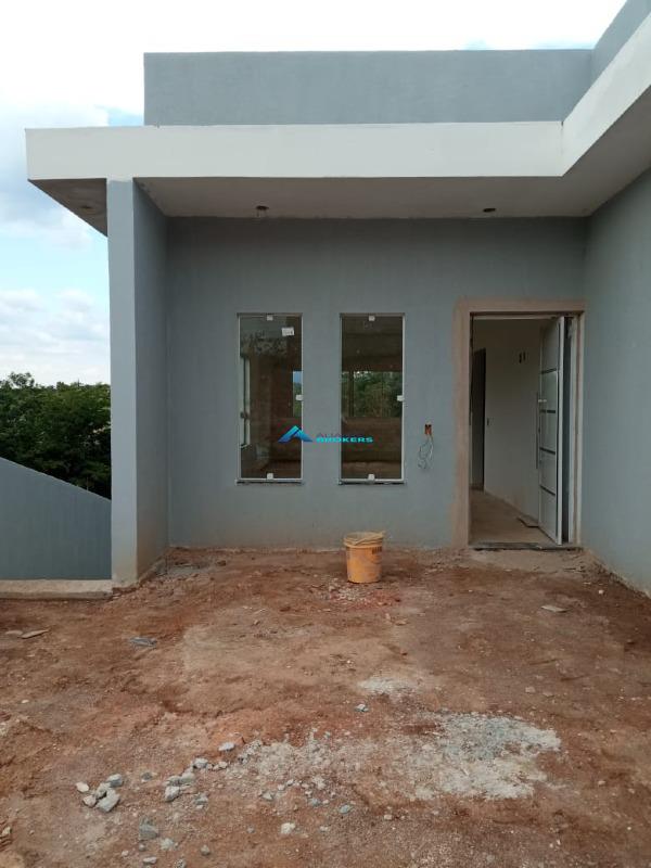 Casa à venda com 3 quartos, 130m² - Foto 4