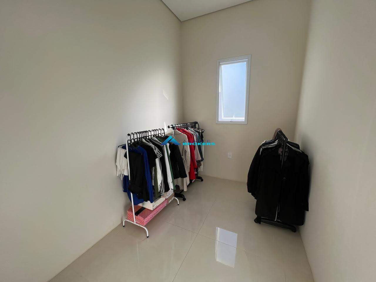 Casa à venda com 3 quartos, 260m² - Foto 15