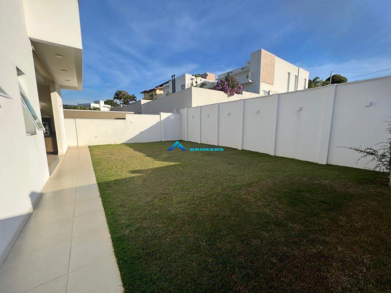 Casa à venda com 3 quartos, 260m² - Foto 11