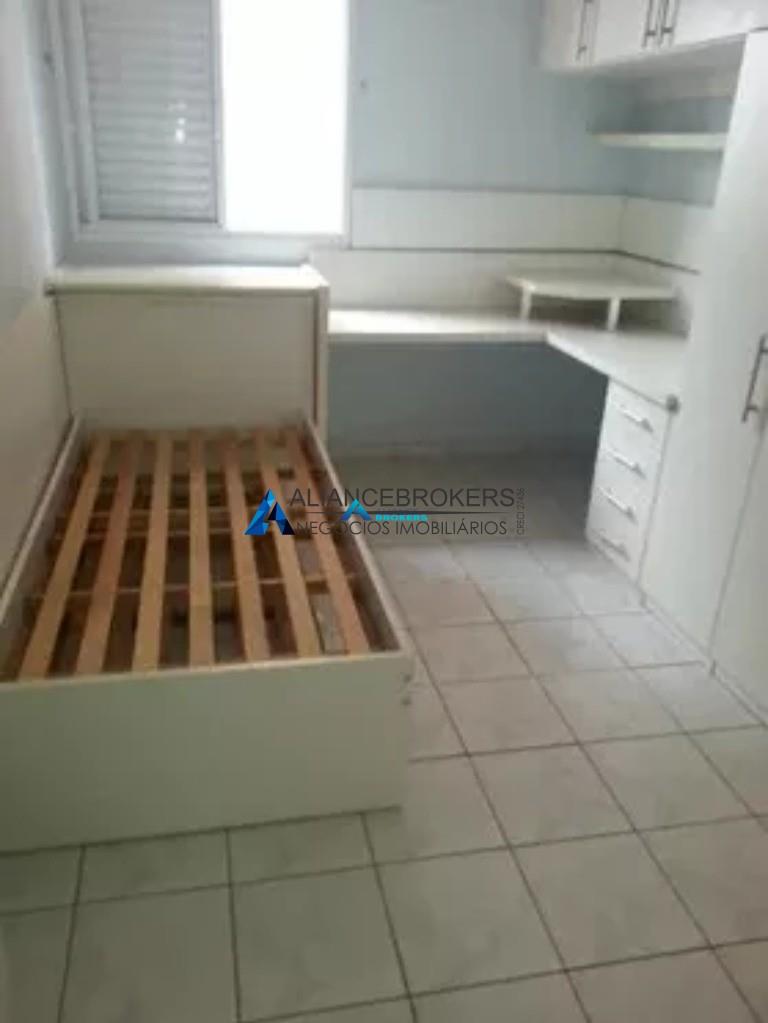 Apartamento à venda com 2 quartos, 72m² - Foto 10