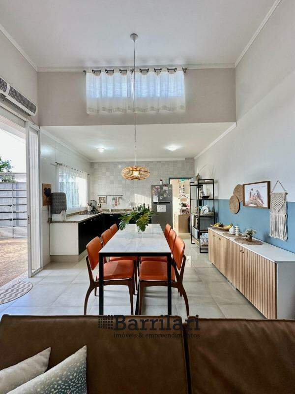 Casa à venda no Residencial Água Branca: 