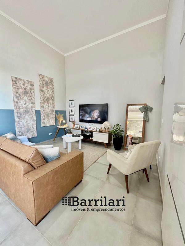 Casa à venda no Residencial Água Branca: 