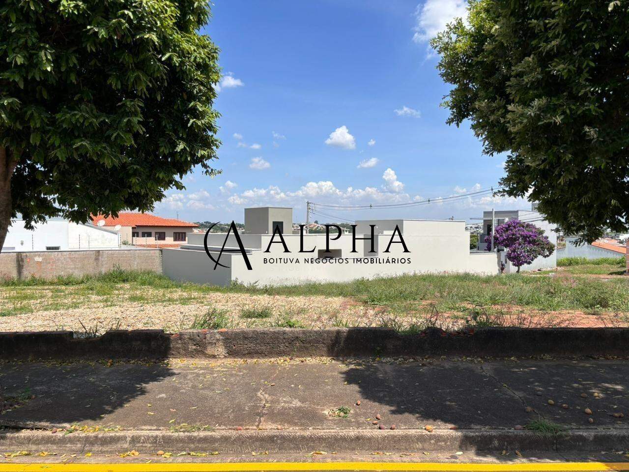 Terreno à venda no Parque Ecológico: 