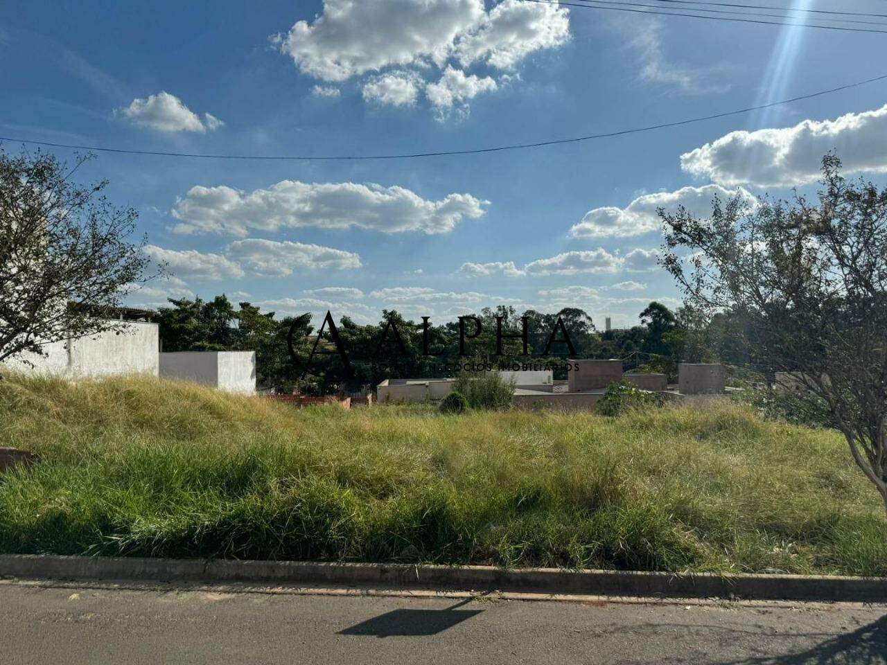 Terreno à venda no Residencial Água Branca: 