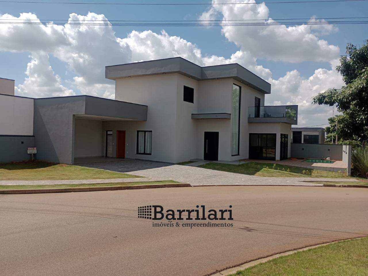 Casa em condomínio à venda no Portal Ville Jardins: 