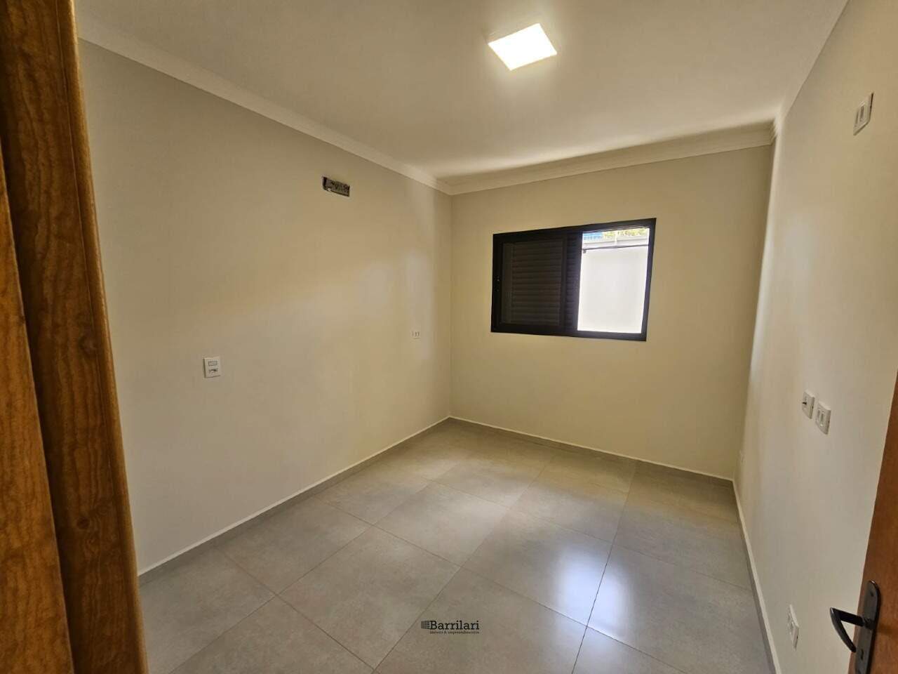 Casa à venda no Jardim Maria Paulina: quarto