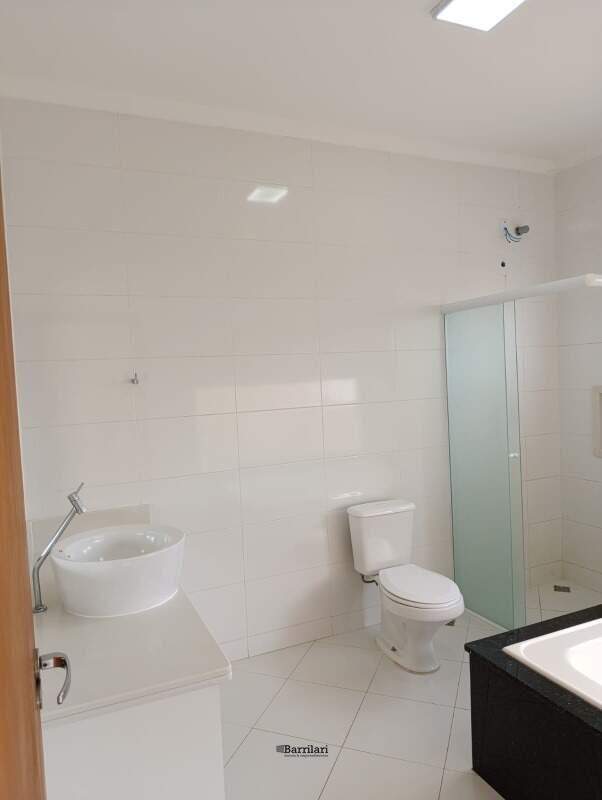 Casa em condomínio à venda no Jardim Sartorelli: 