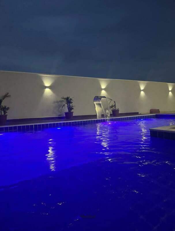 Casa em condomínio à venda no Portal das Estrelas III: 