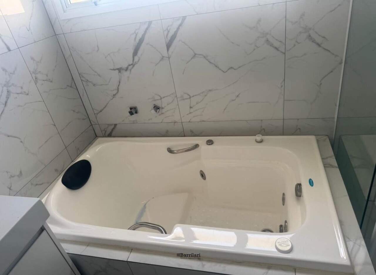 Casa em condomínio à venda no Portal das Estrelas III: 