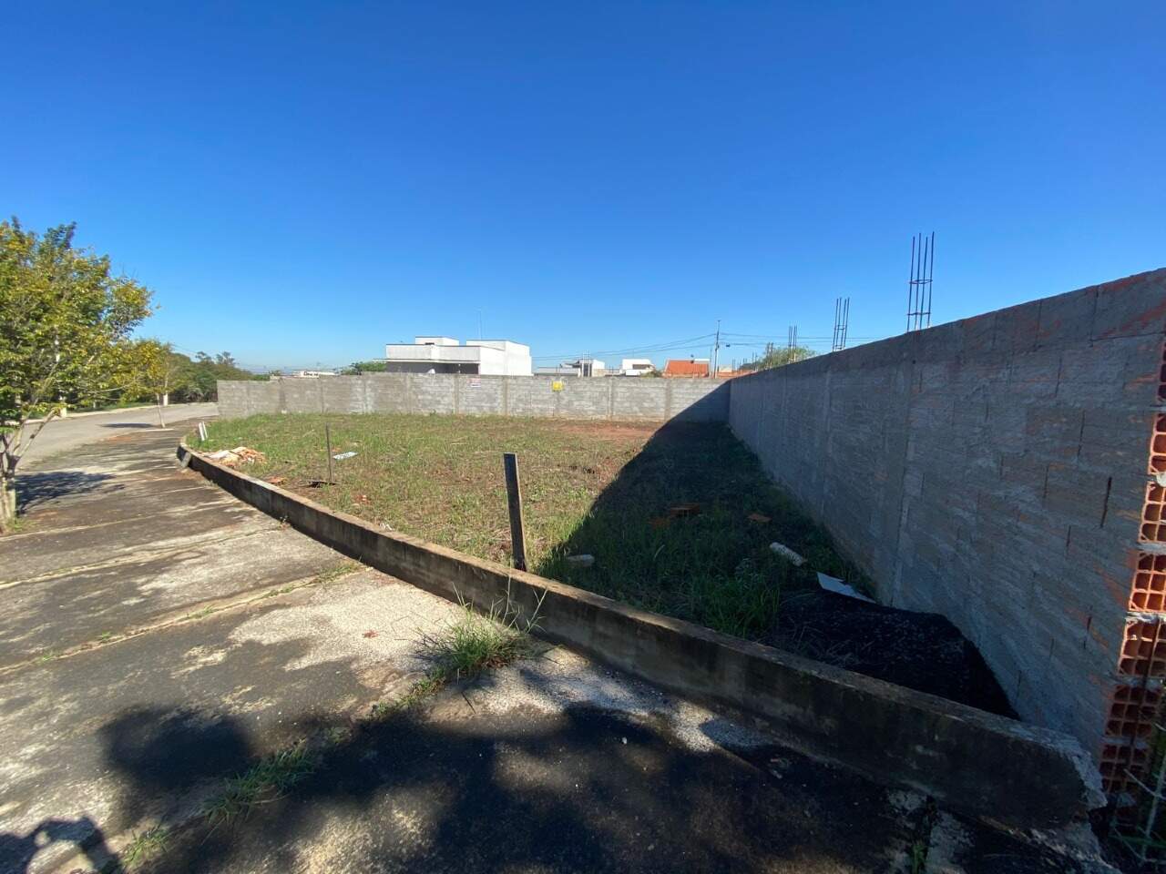 Terreno à venda no Vila dos Ipês: 