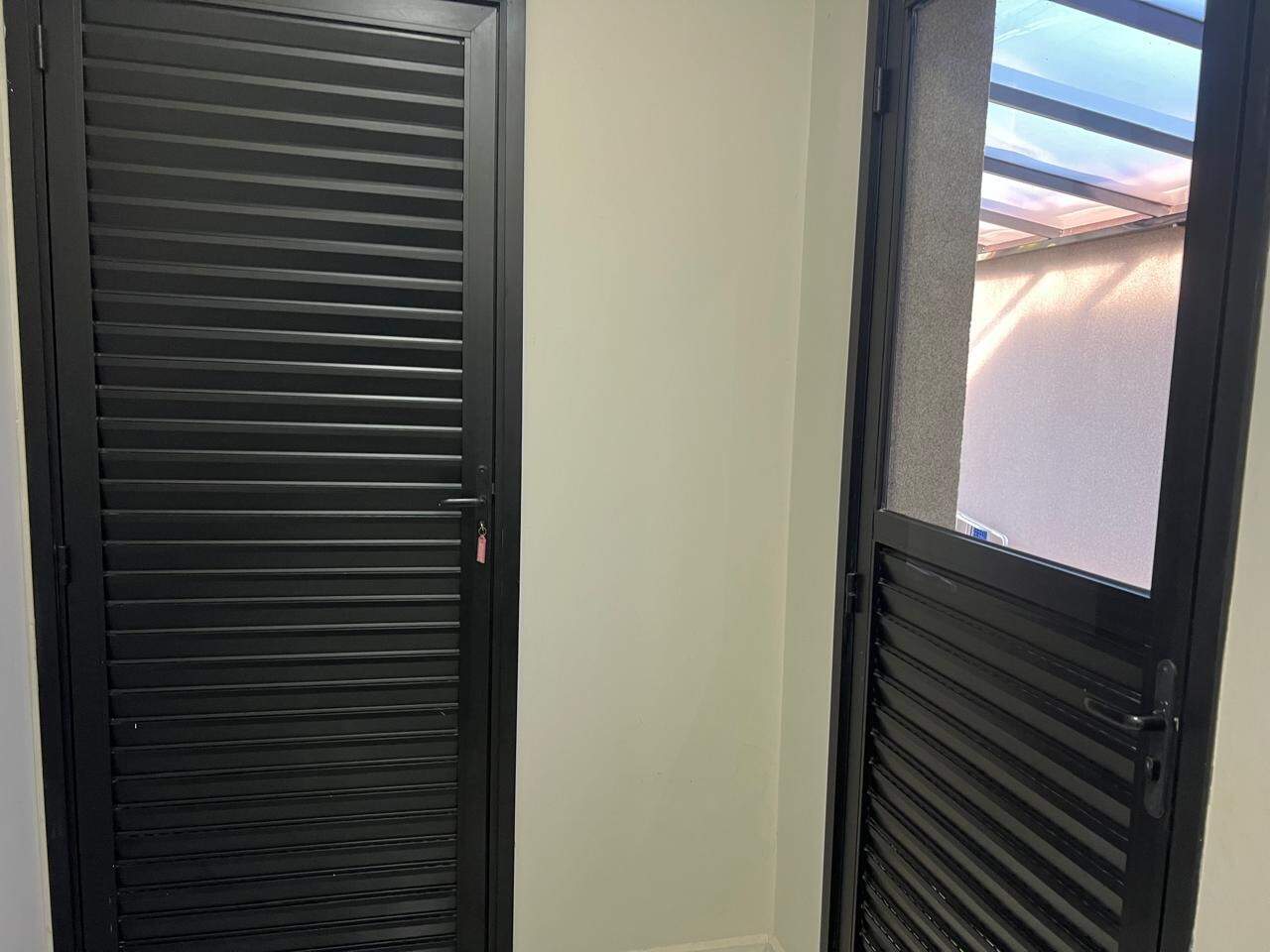 Casa em condomínio à venda no Residencial Jatobá I: 