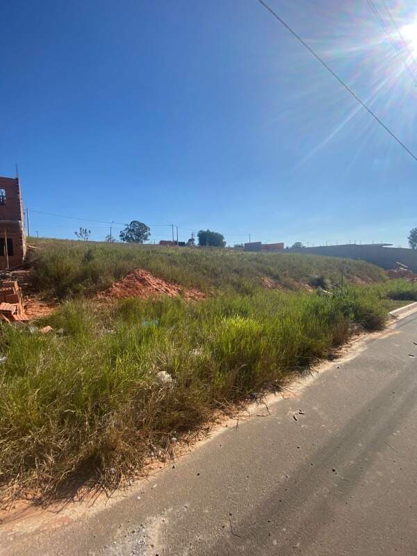 Terreno à venda no Vila dos Ipês: 
