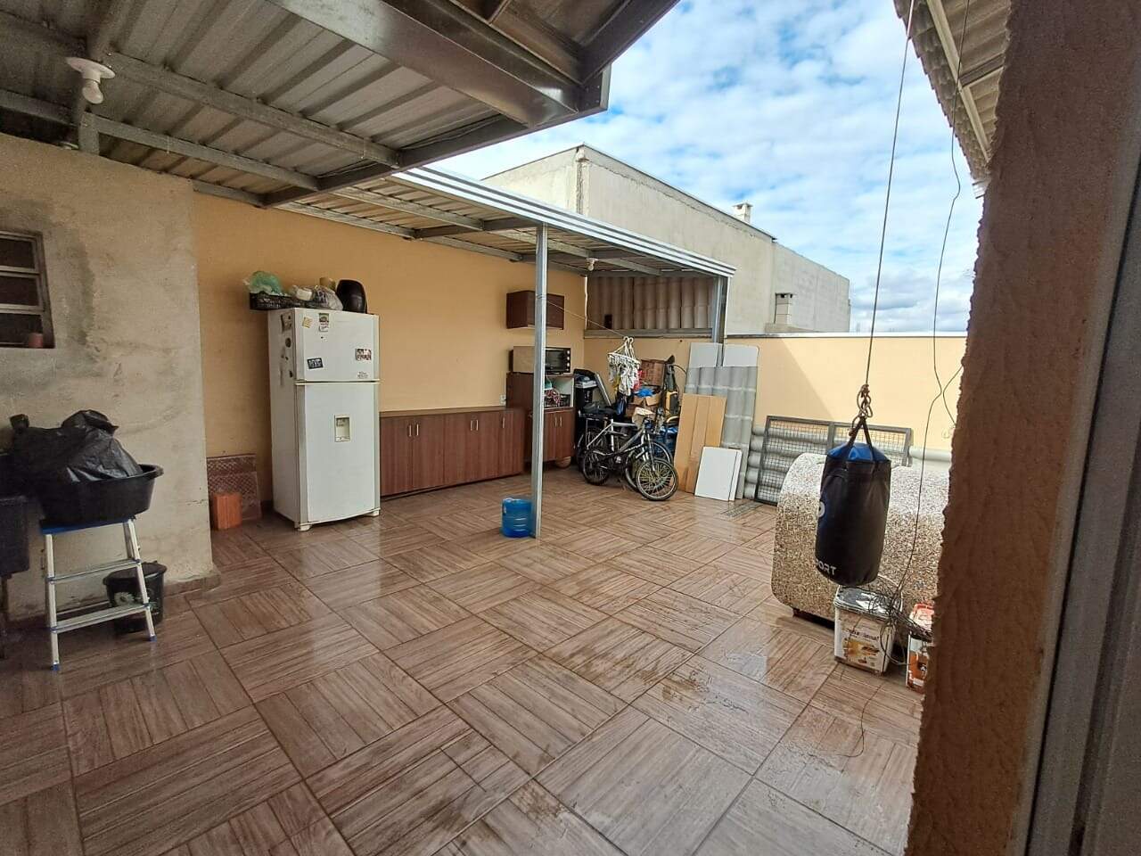 Casa em condomínio à venda no Portal Ville Primavera: 