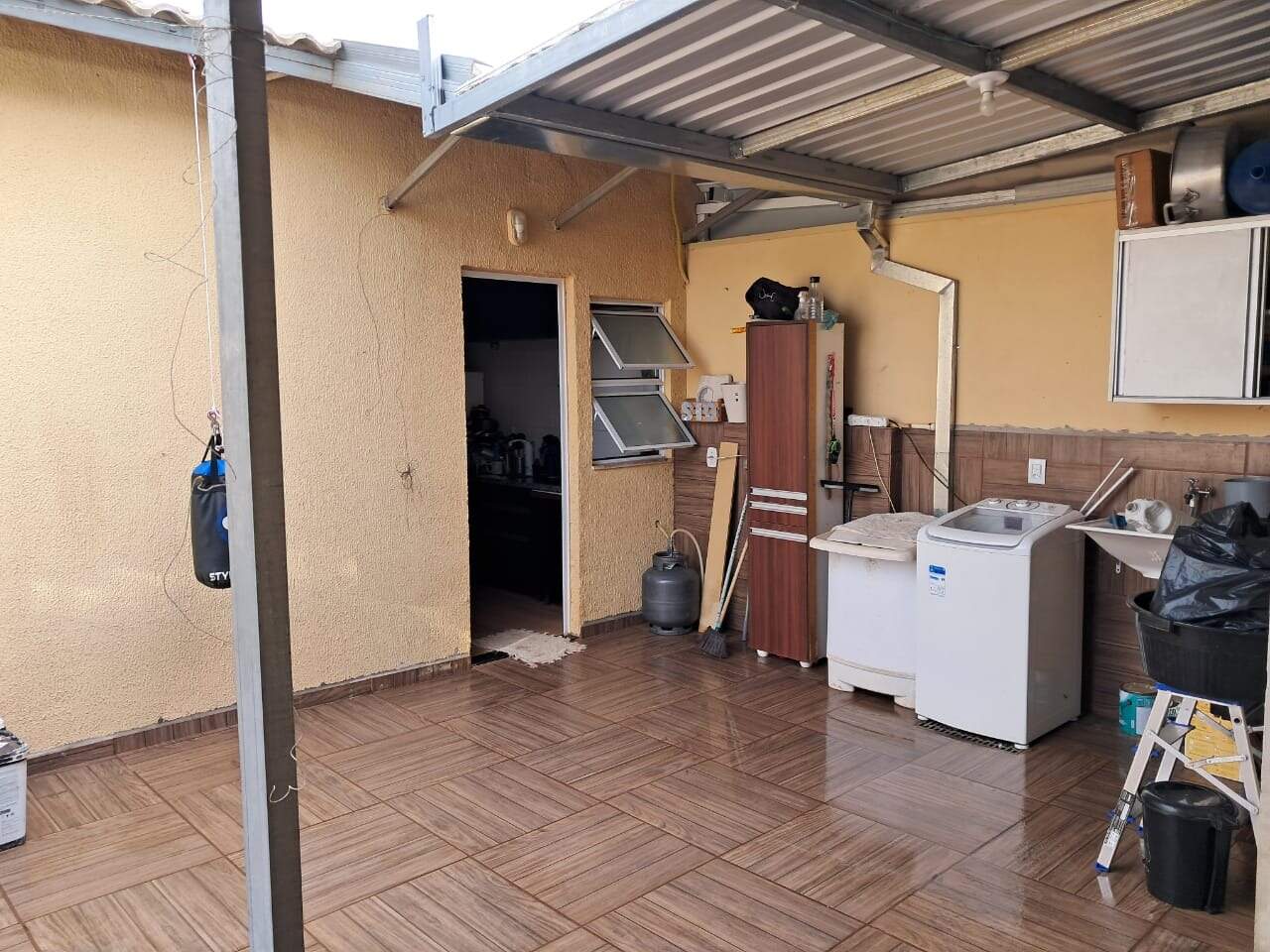 Casa em condomínio à venda no Portal Ville Primavera: 